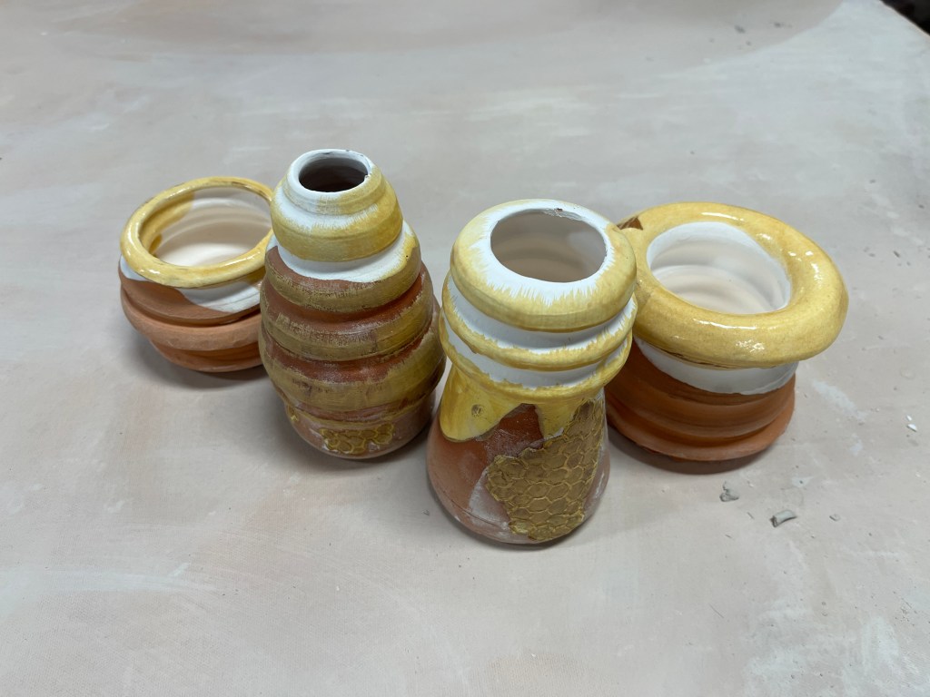 Honey pot vases